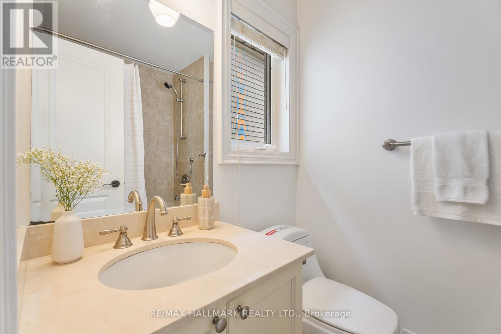 15 BIRCHCLIFF AVENUE