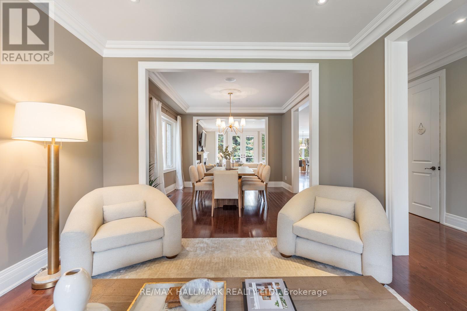 15 BIRCHCLIFF AVENUE