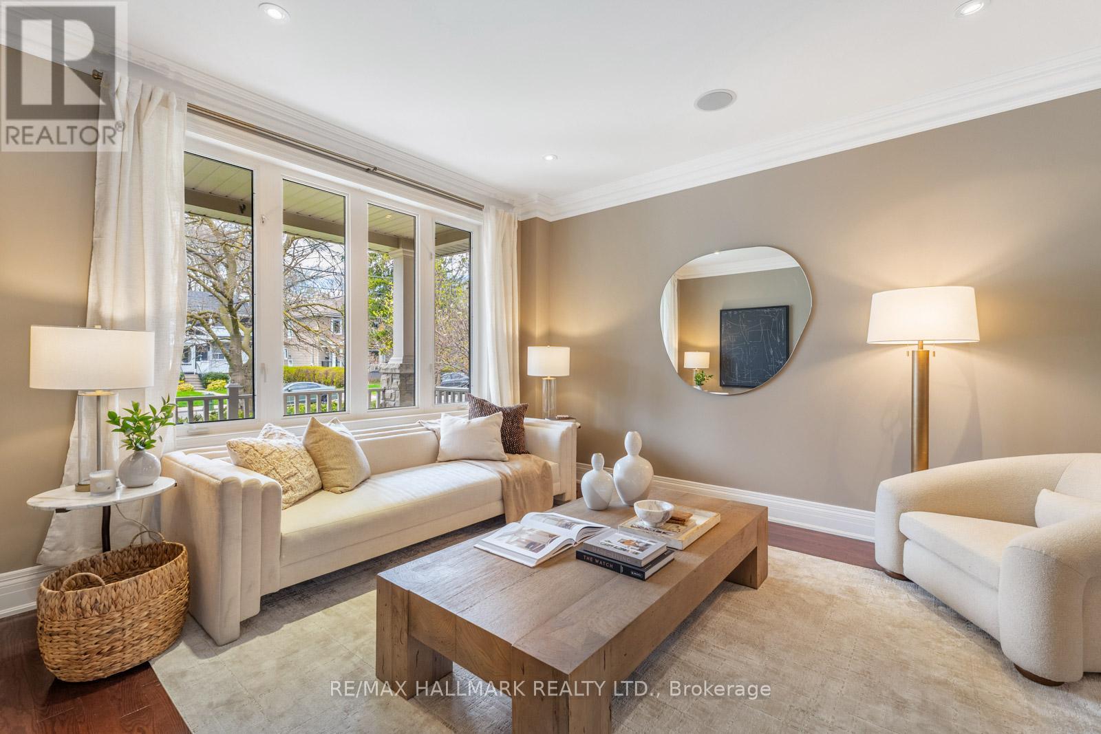 15 BIRCHCLIFF AVENUE