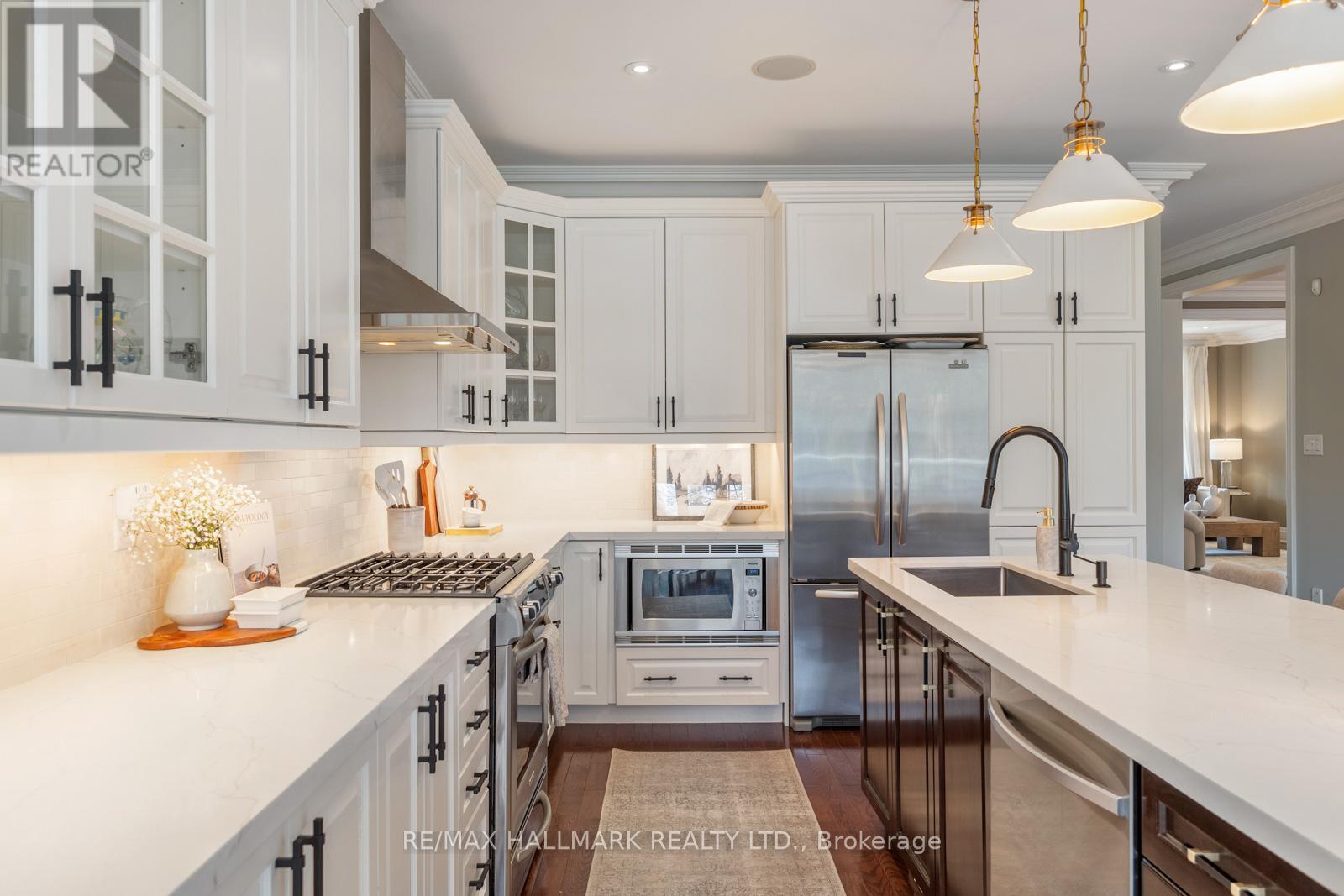 15 BIRCHCLIFF AVENUE