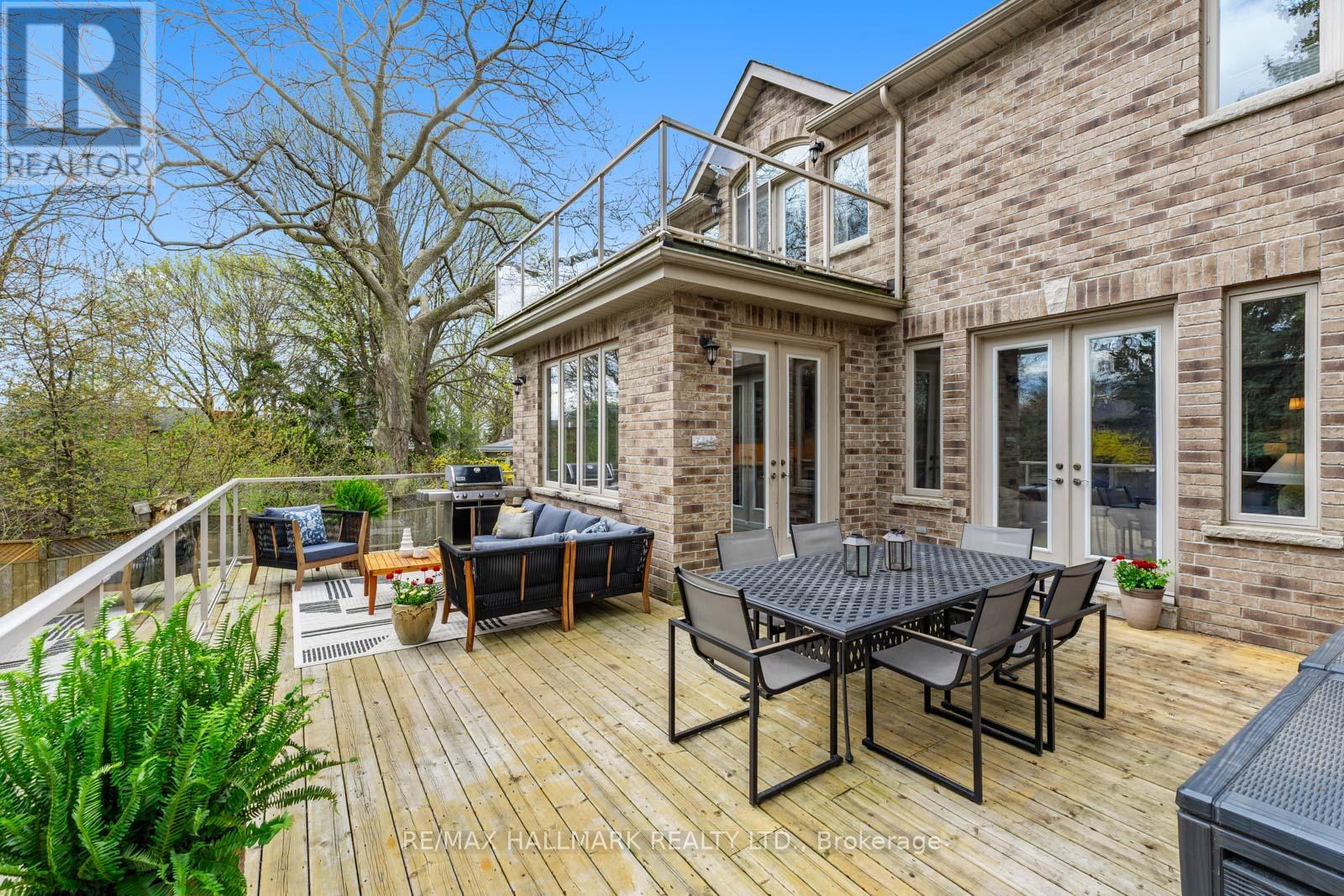 15 BIRCHCLIFF AVENUE