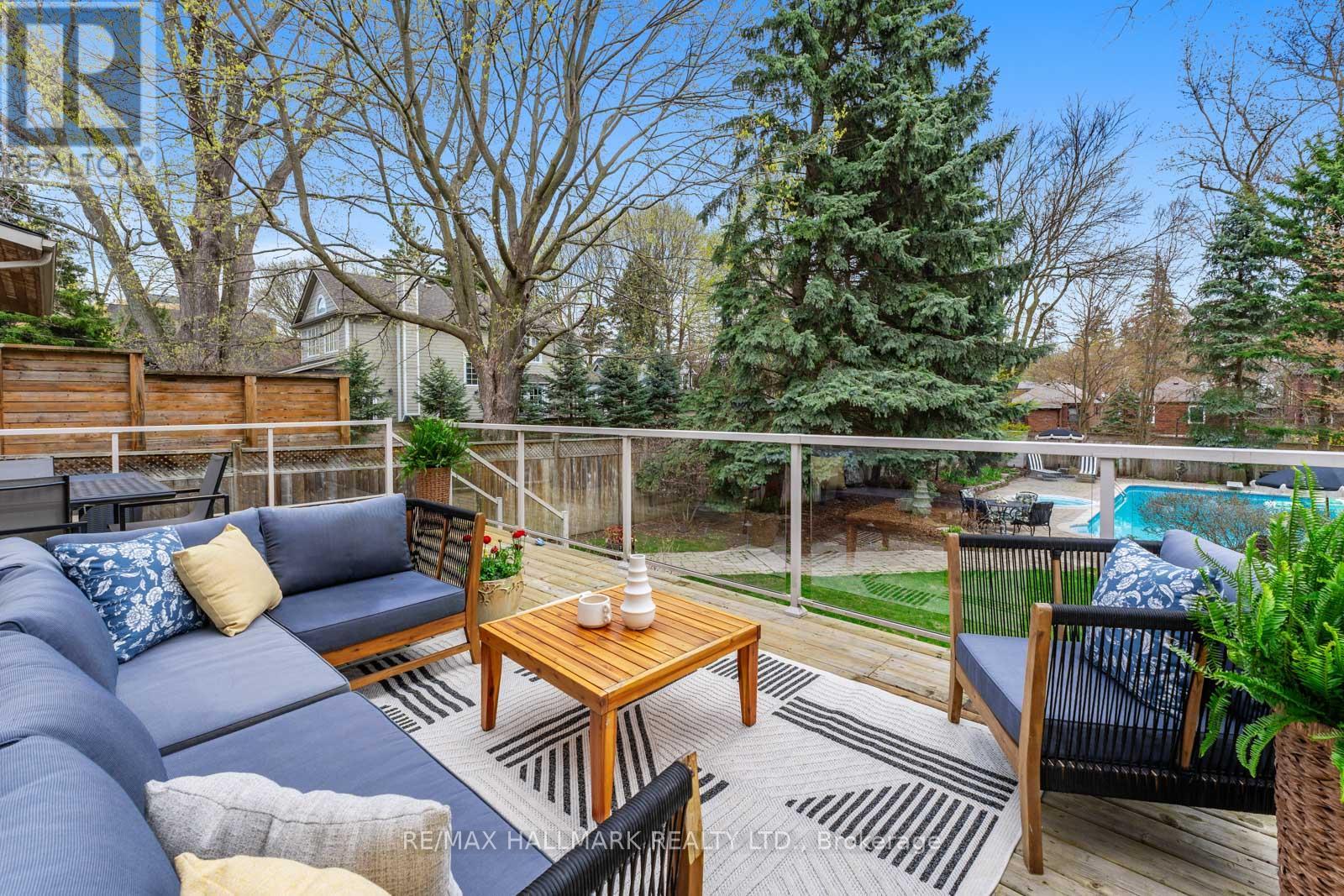 15 BIRCHCLIFF AVENUE
