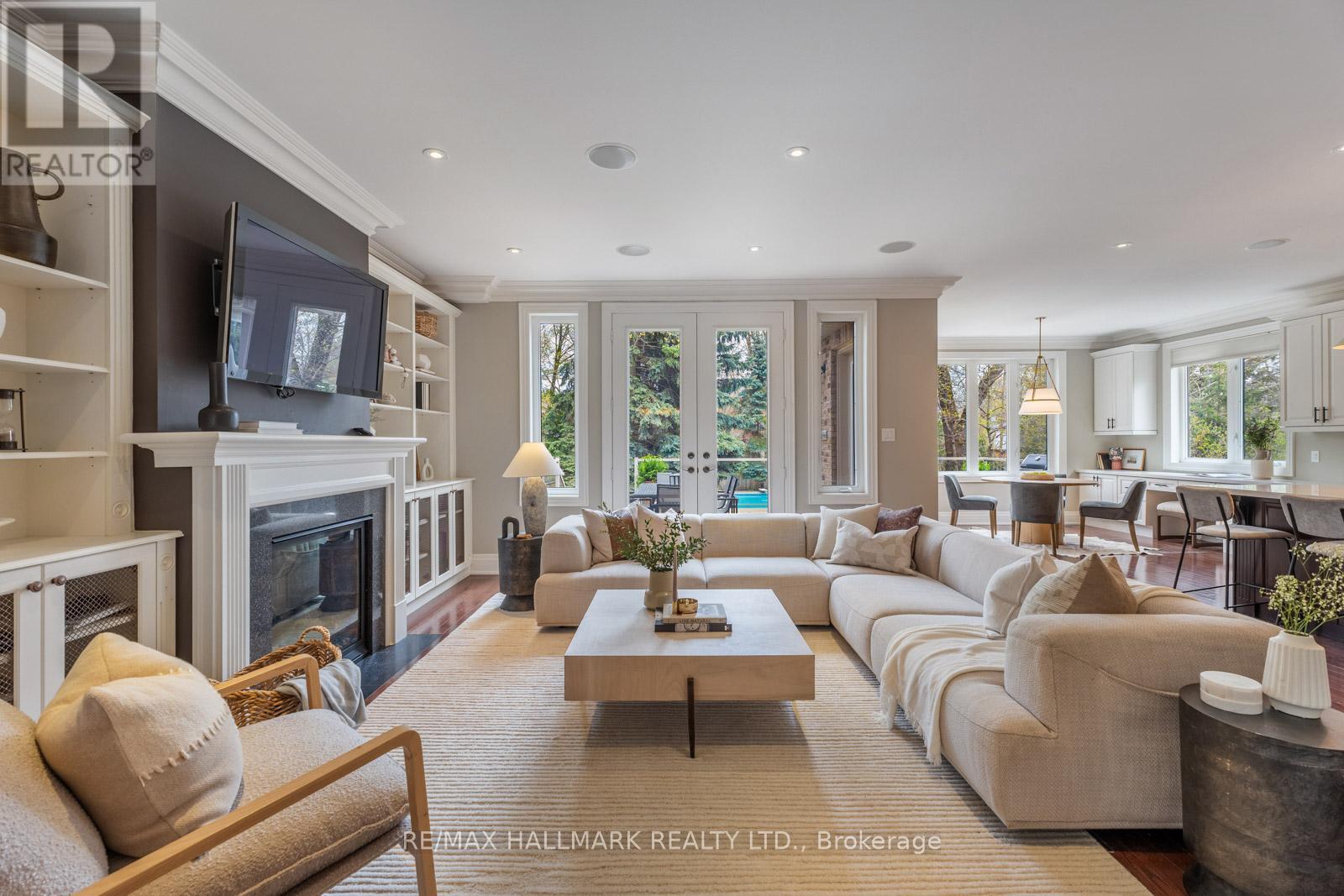 15 BIRCHCLIFF AVENUE