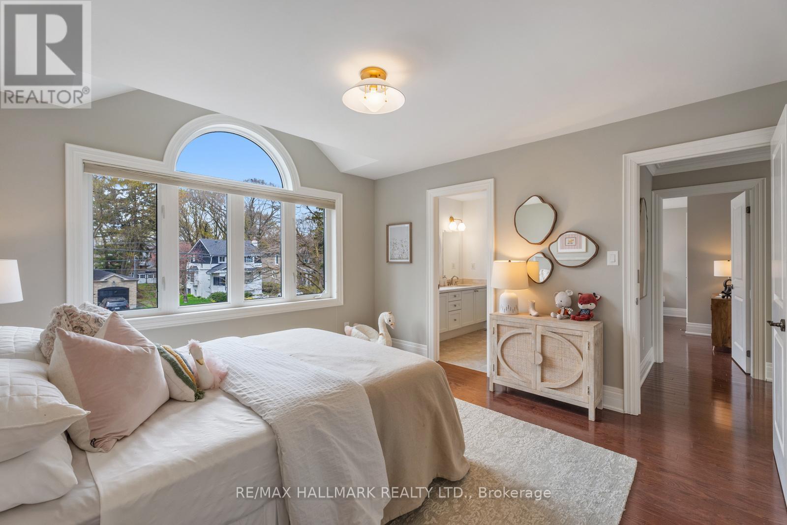 15 BIRCHCLIFF AVENUE