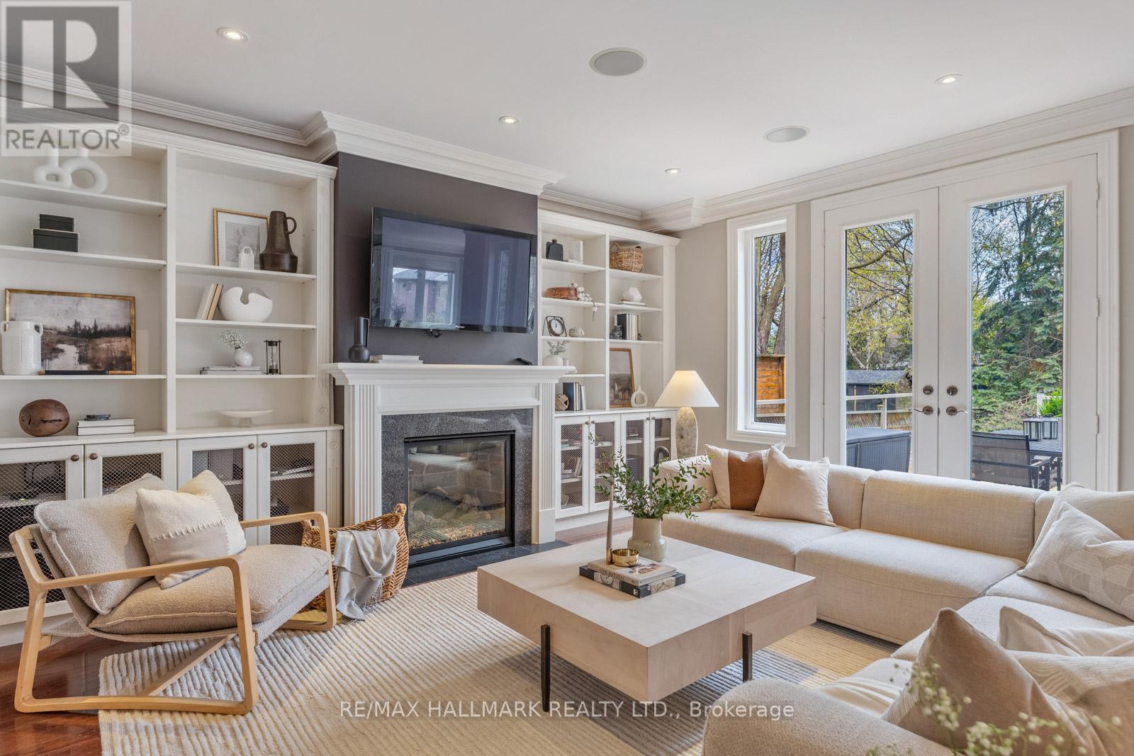 15 BIRCHCLIFF AVENUE