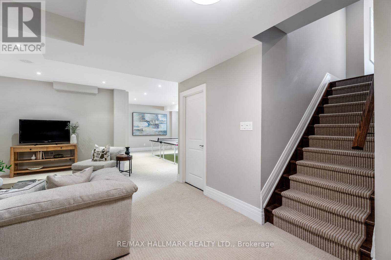 15 BIRCHCLIFF AVENUE