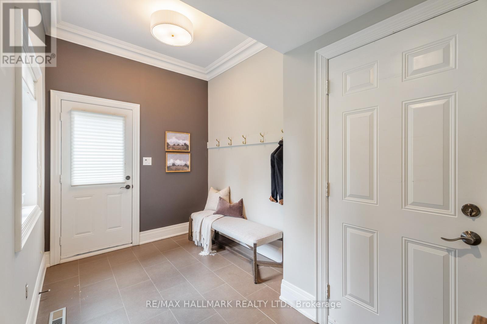15 BIRCHCLIFF AVENUE