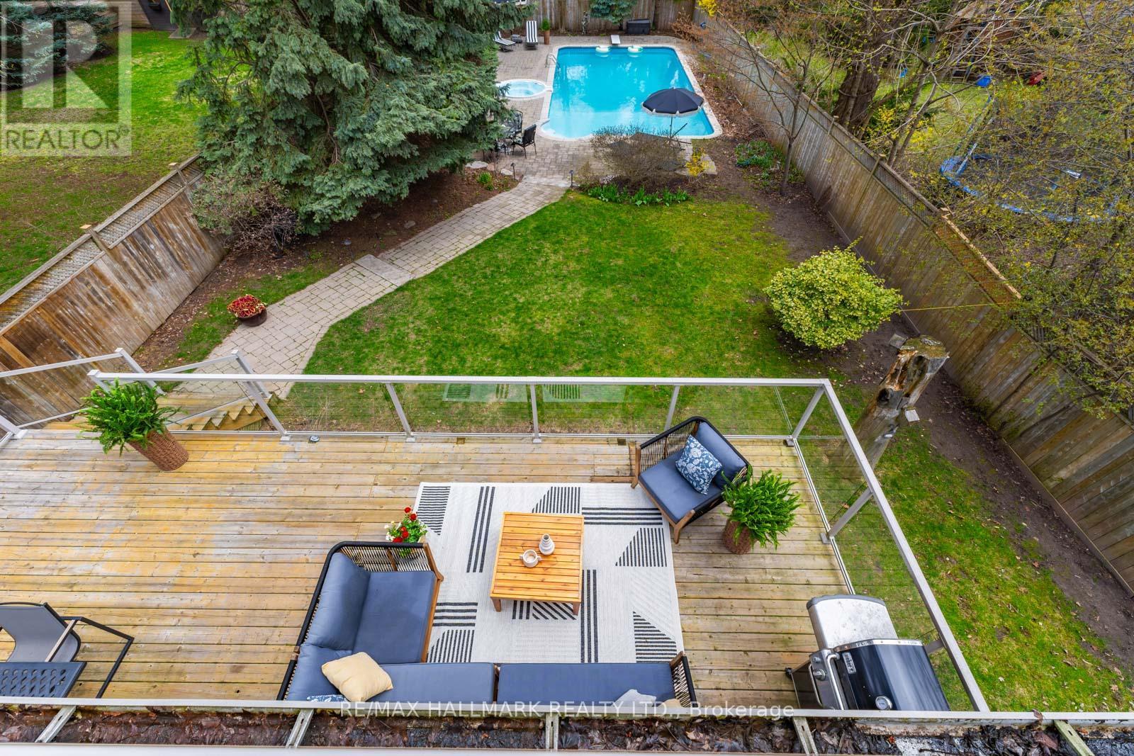 15 BIRCHCLIFF AVENUE