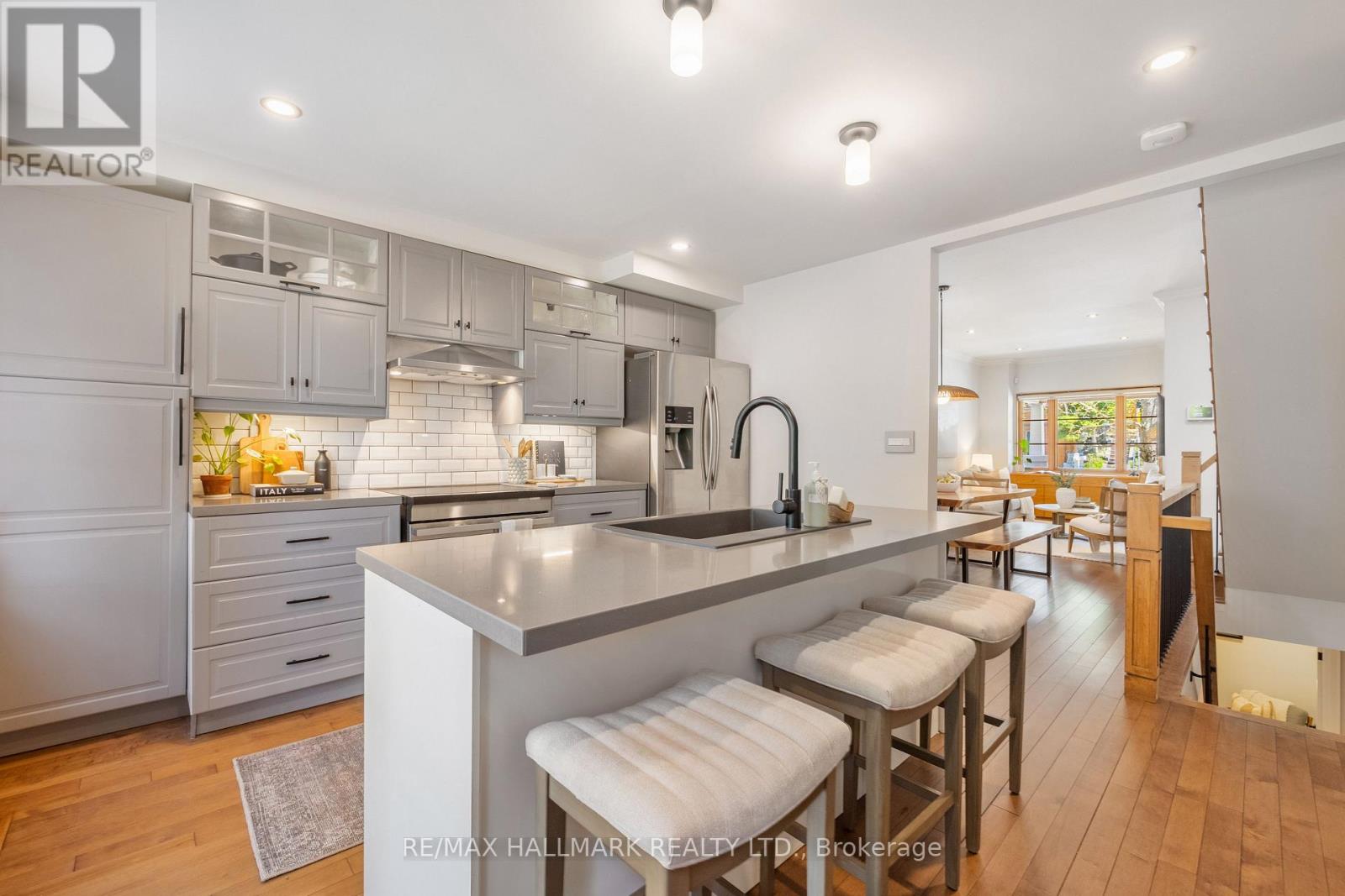 272 KENILWORTH AVENUE