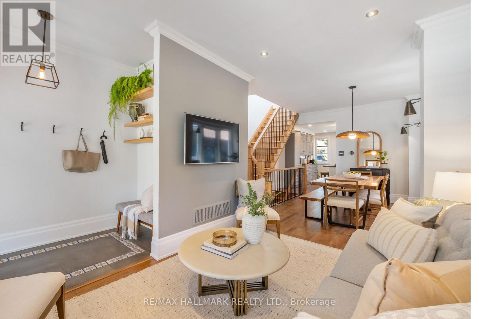 272 KENILWORTH AVENUE