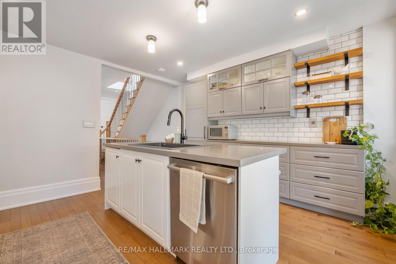 272 KENILWORTH AVENUE