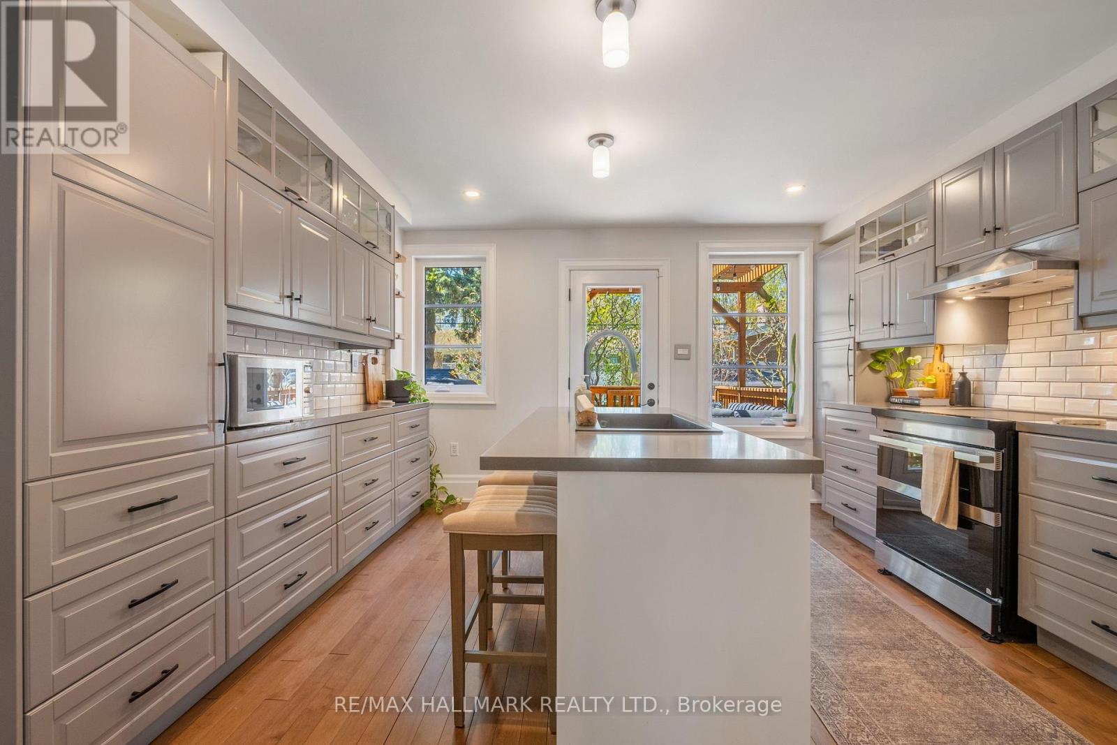 272 KENILWORTH AVENUE
