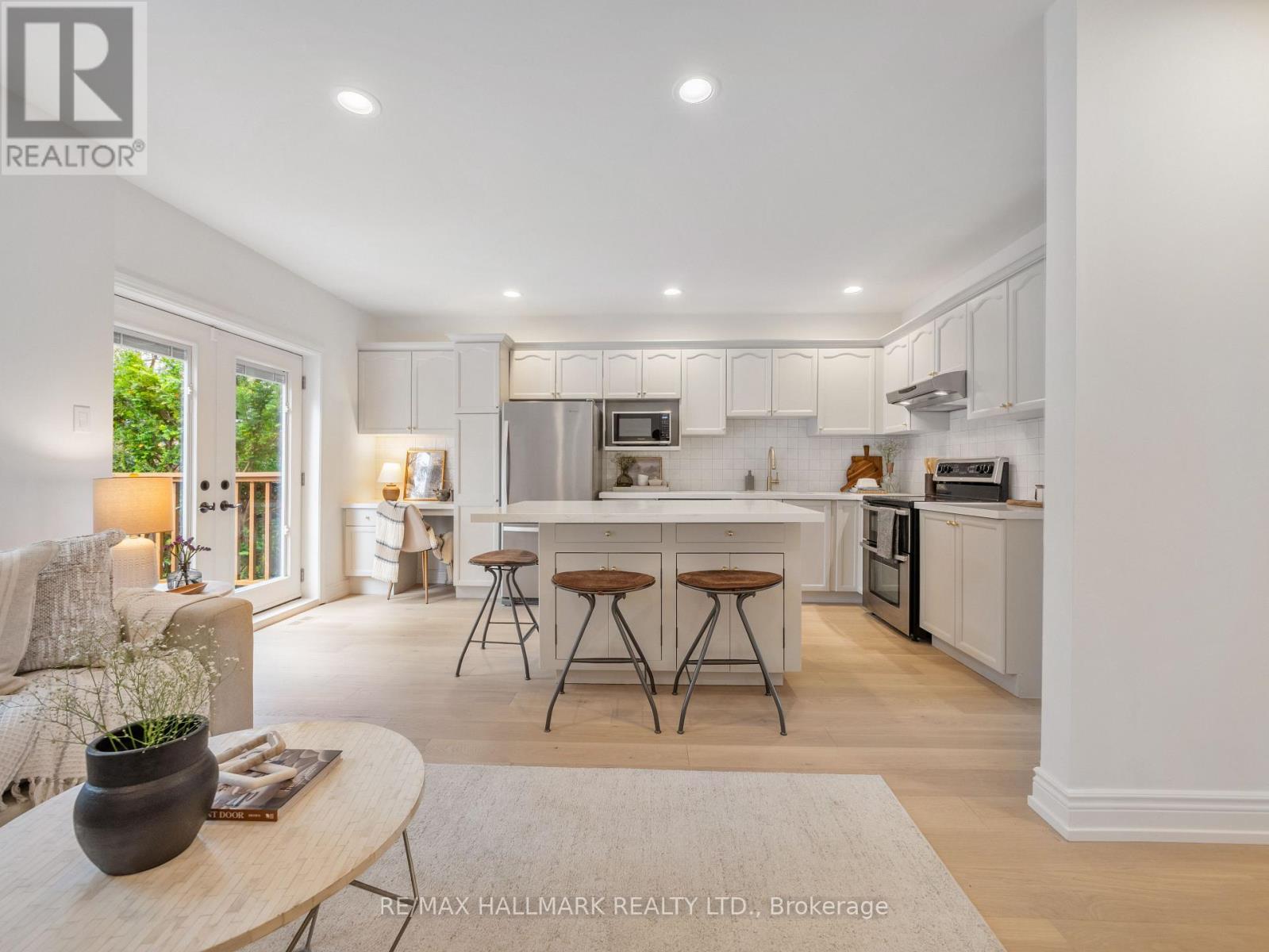 39 BRIAR DALE BOULEVARD