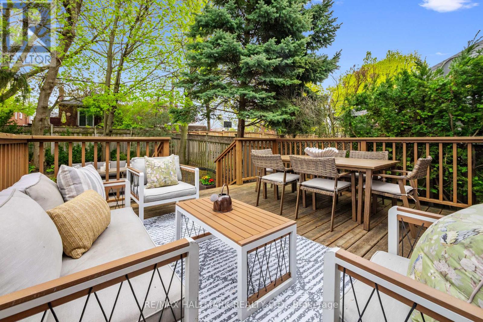 39 BRIAR DALE BOULEVARD