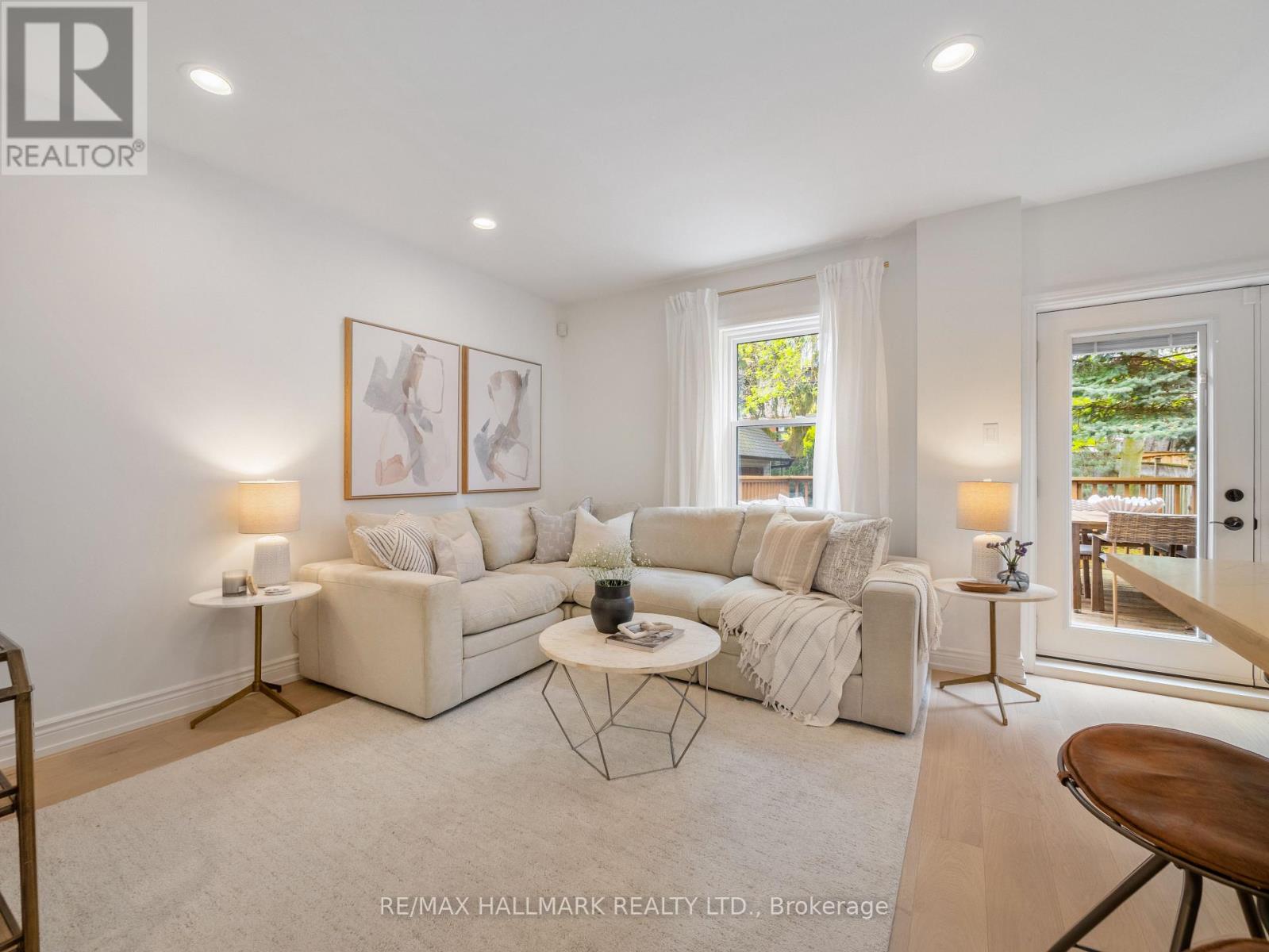 39 BRIAR DALE BOULEVARD