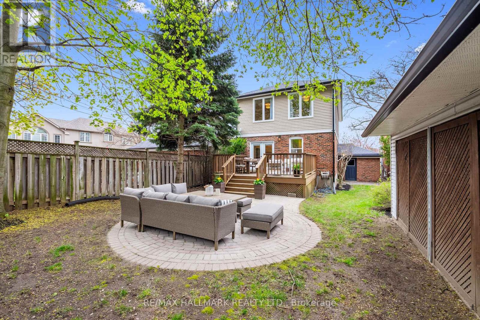 39 BRIAR DALE BOULEVARD