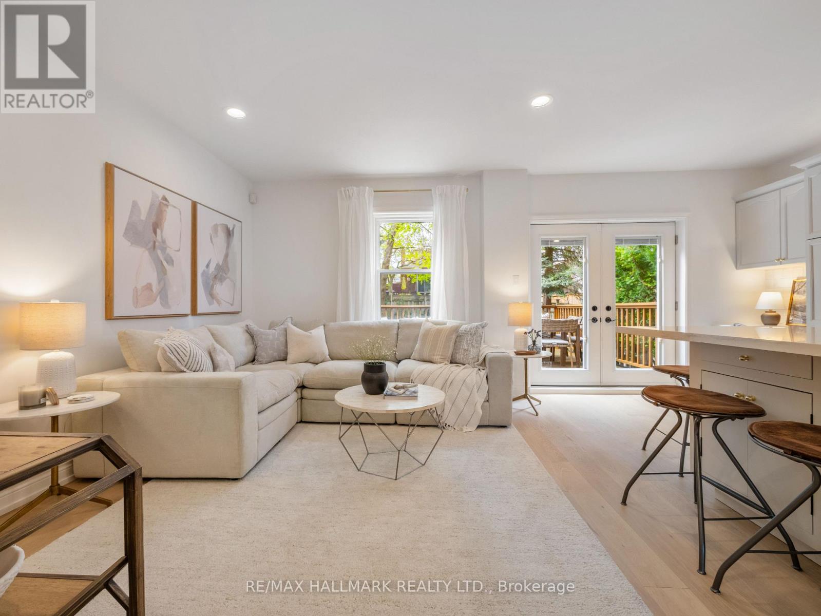 39 BRIAR DALE BOULEVARD