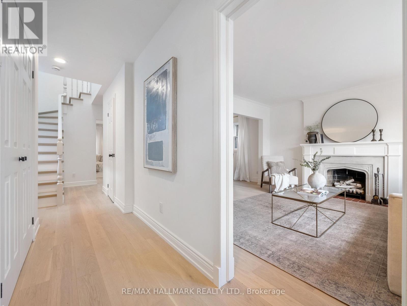 39 BRIAR DALE BOULEVARD