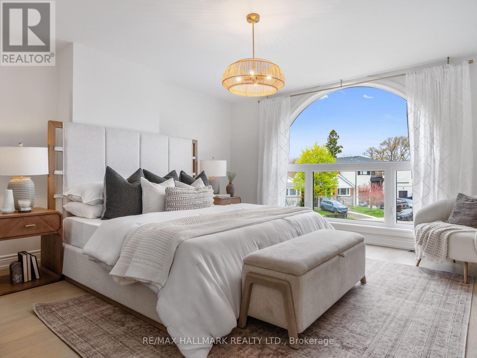 39 BRIAR DALE BOULEVARD