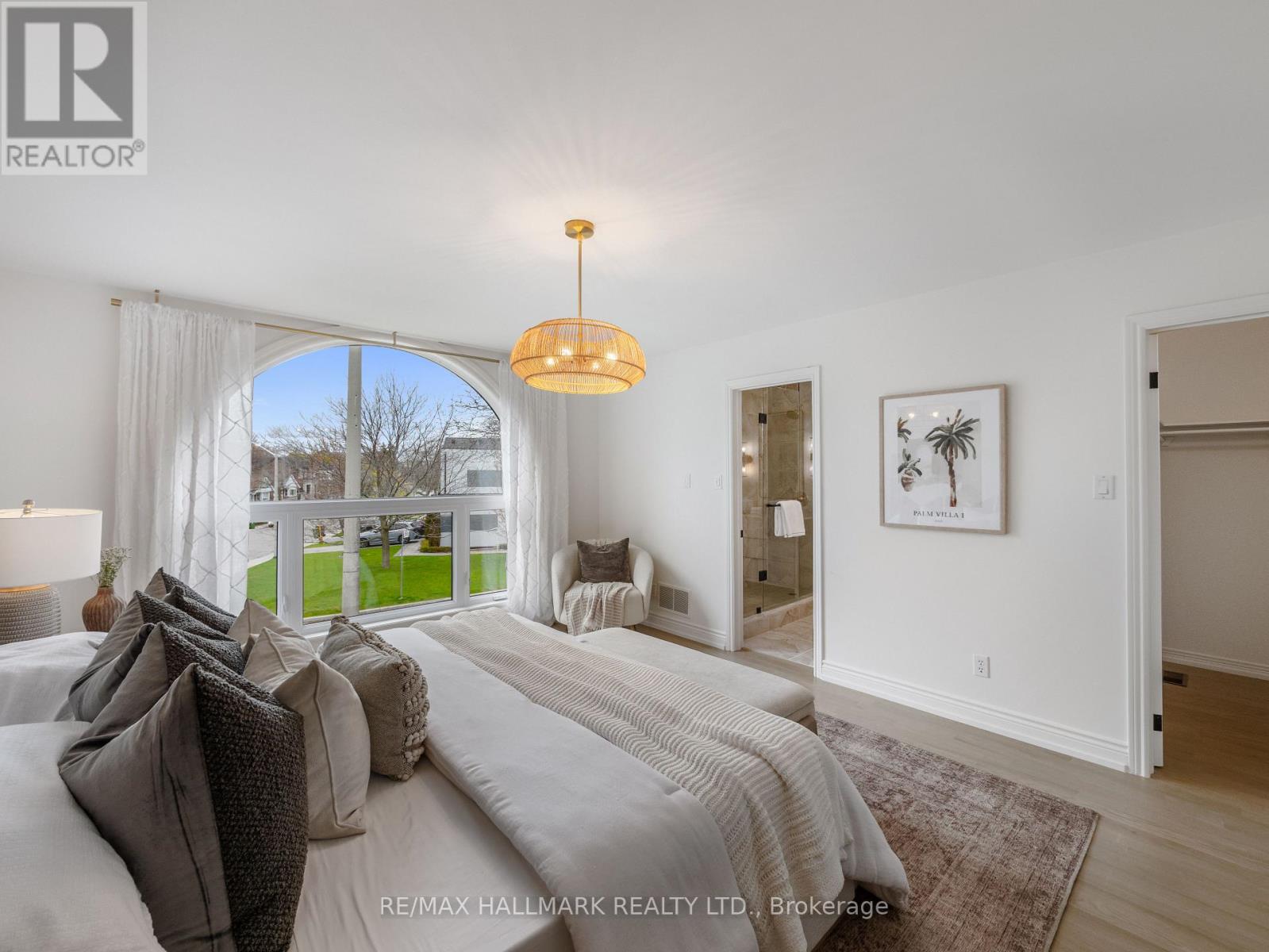 39 BRIAR DALE BOULEVARD