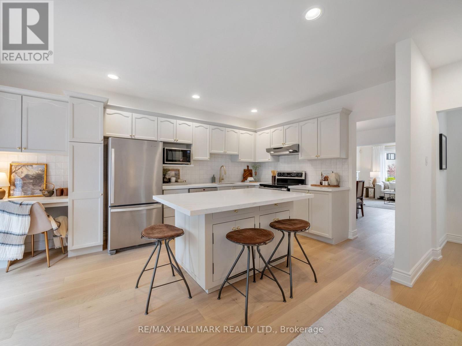 39 BRIAR DALE BOULEVARD