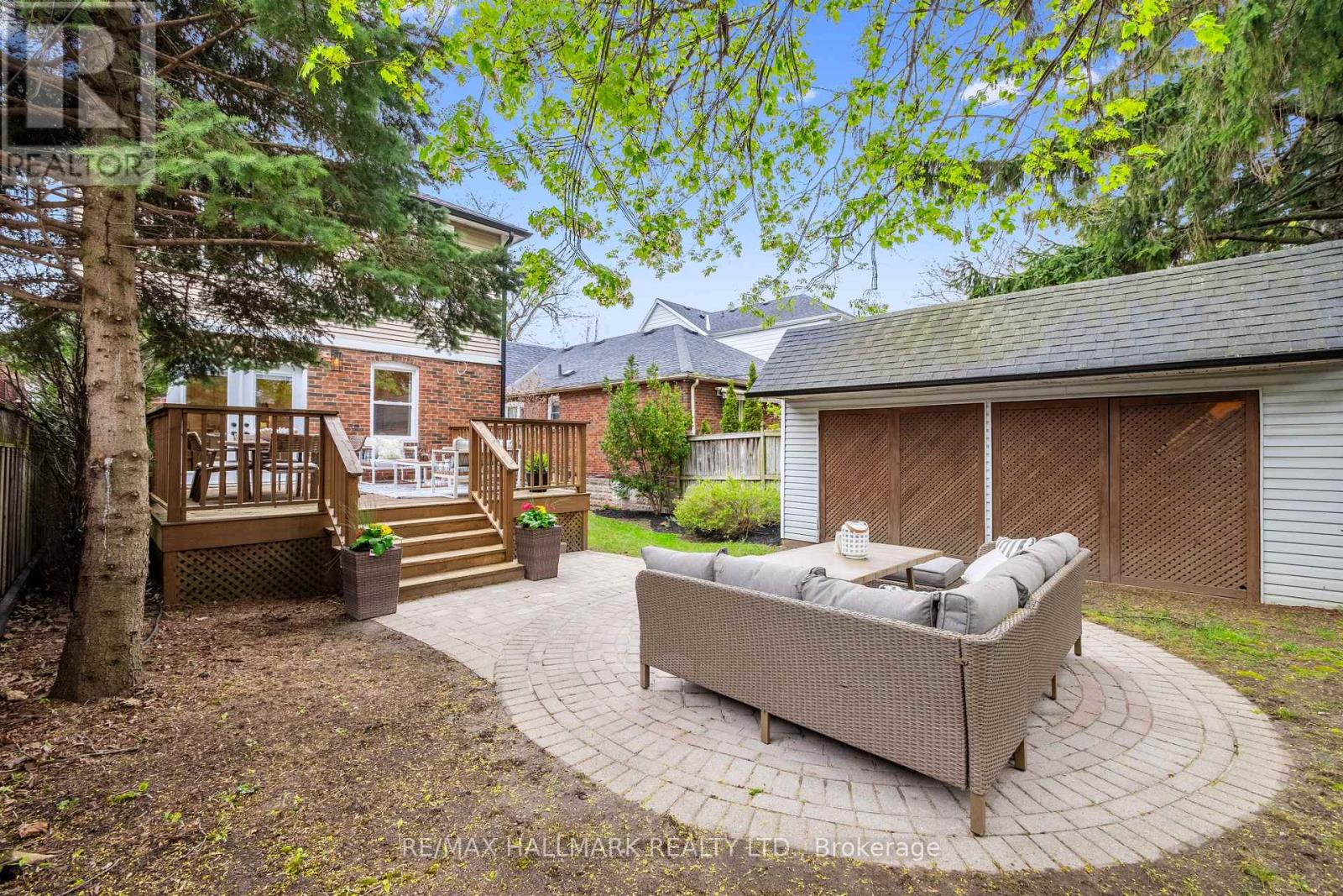 39 BRIAR DALE BOULEVARD