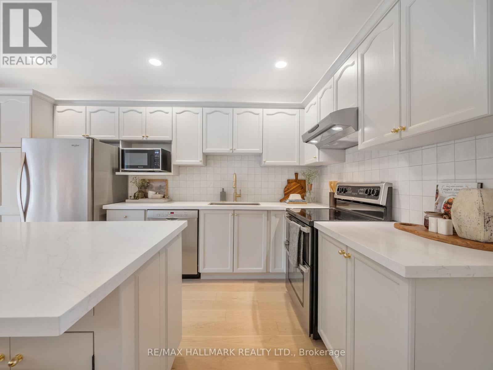 39 BRIAR DALE BOULEVARD