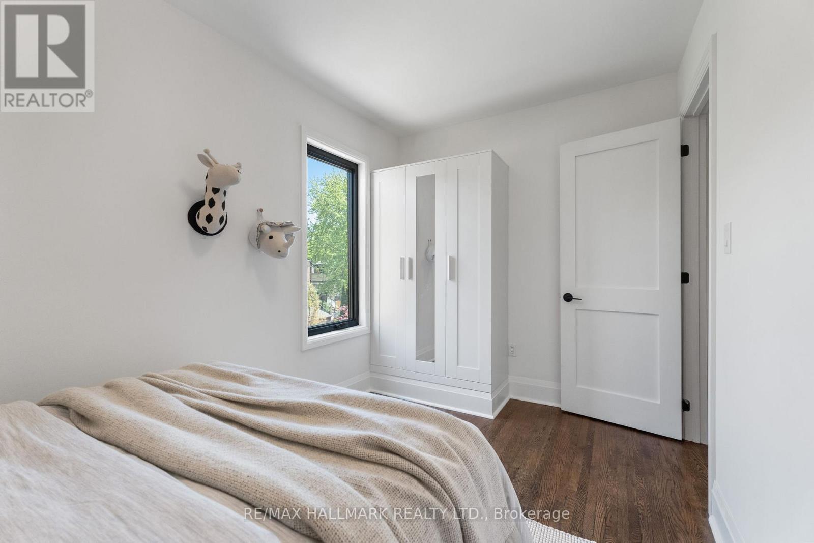 203 PARKMOUNT ROAD