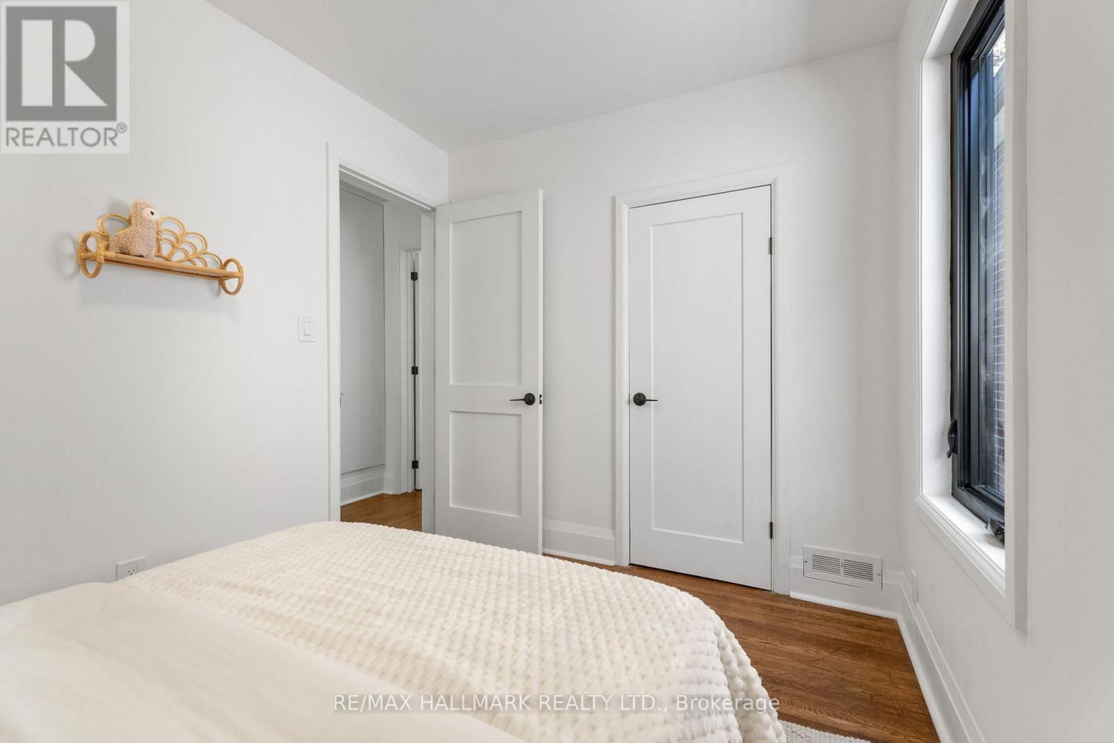 203 PARKMOUNT ROAD