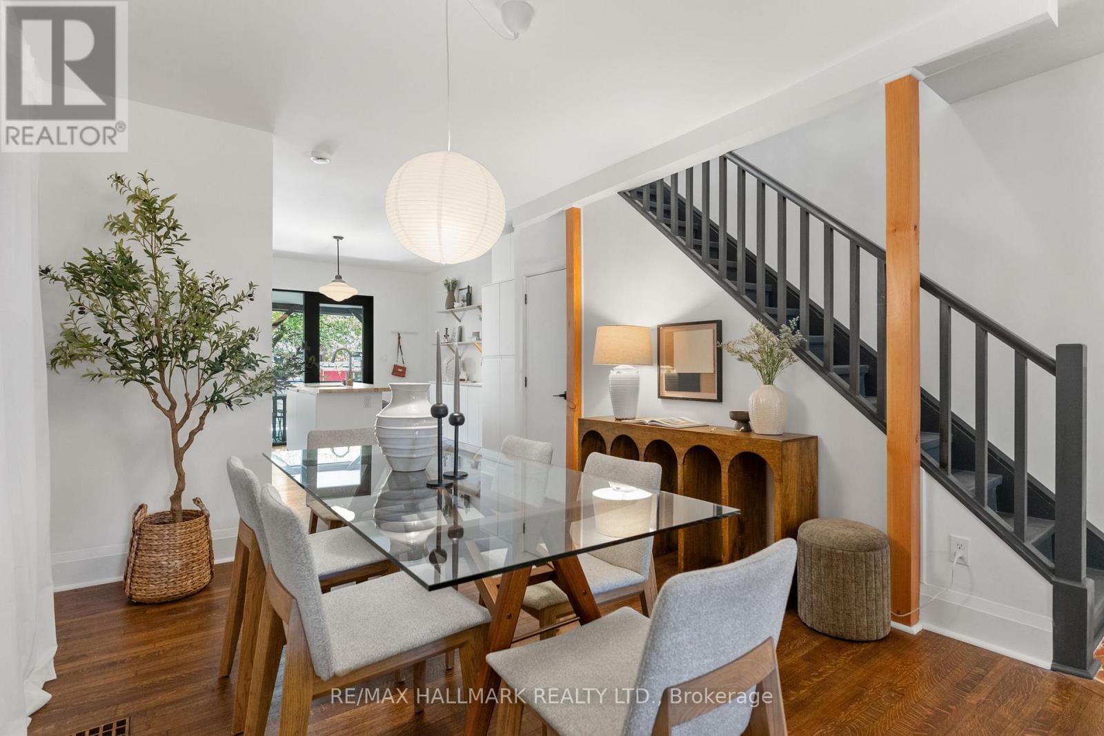 203 PARKMOUNT ROAD