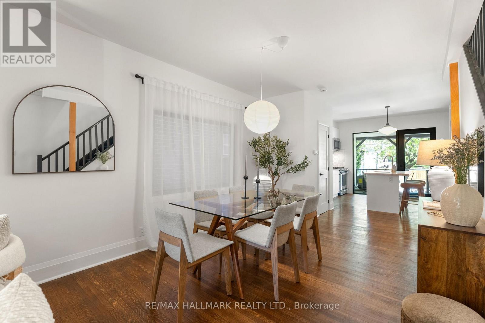 203 PARKMOUNT ROAD