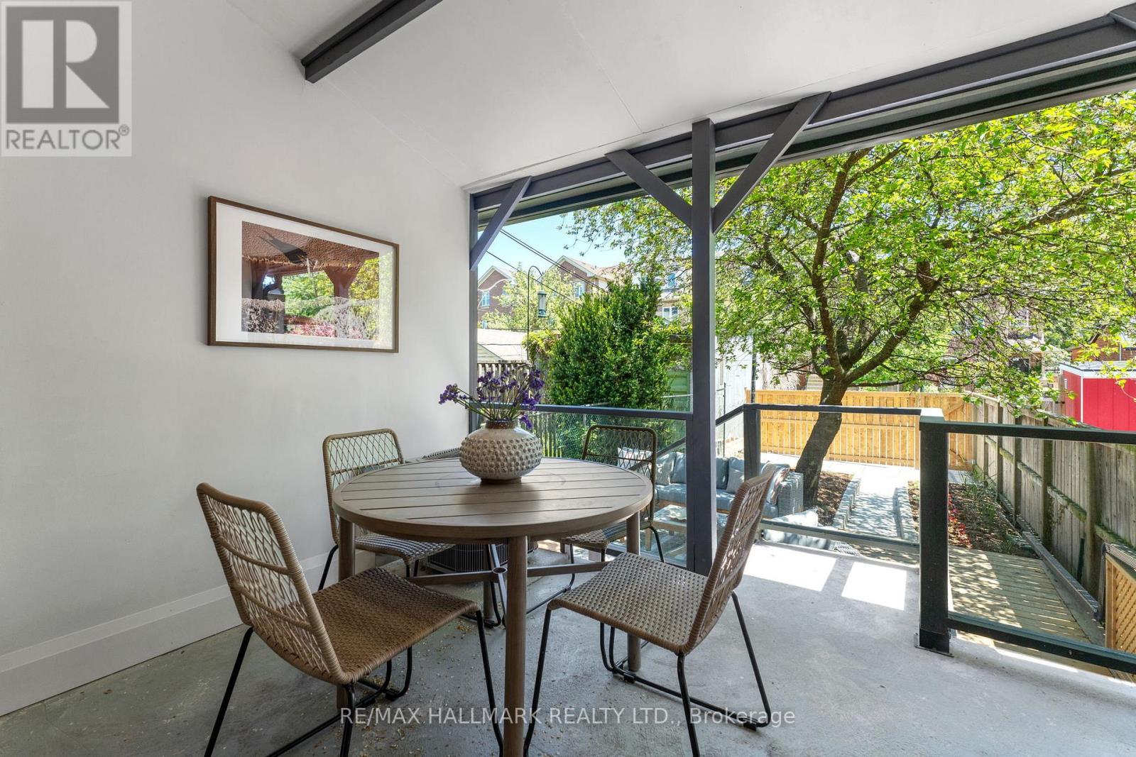 203 PARKMOUNT ROAD