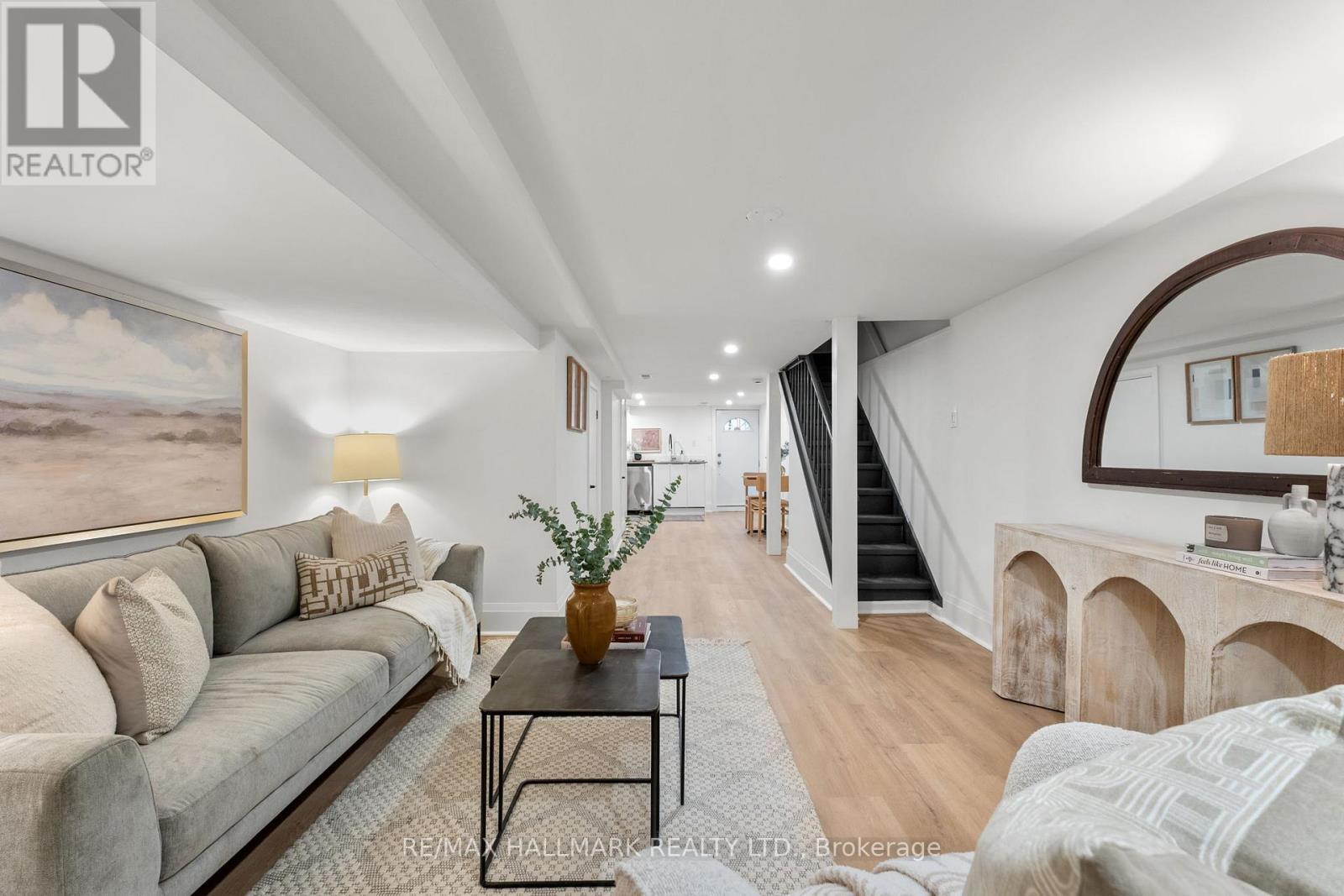 203 PARKMOUNT ROAD