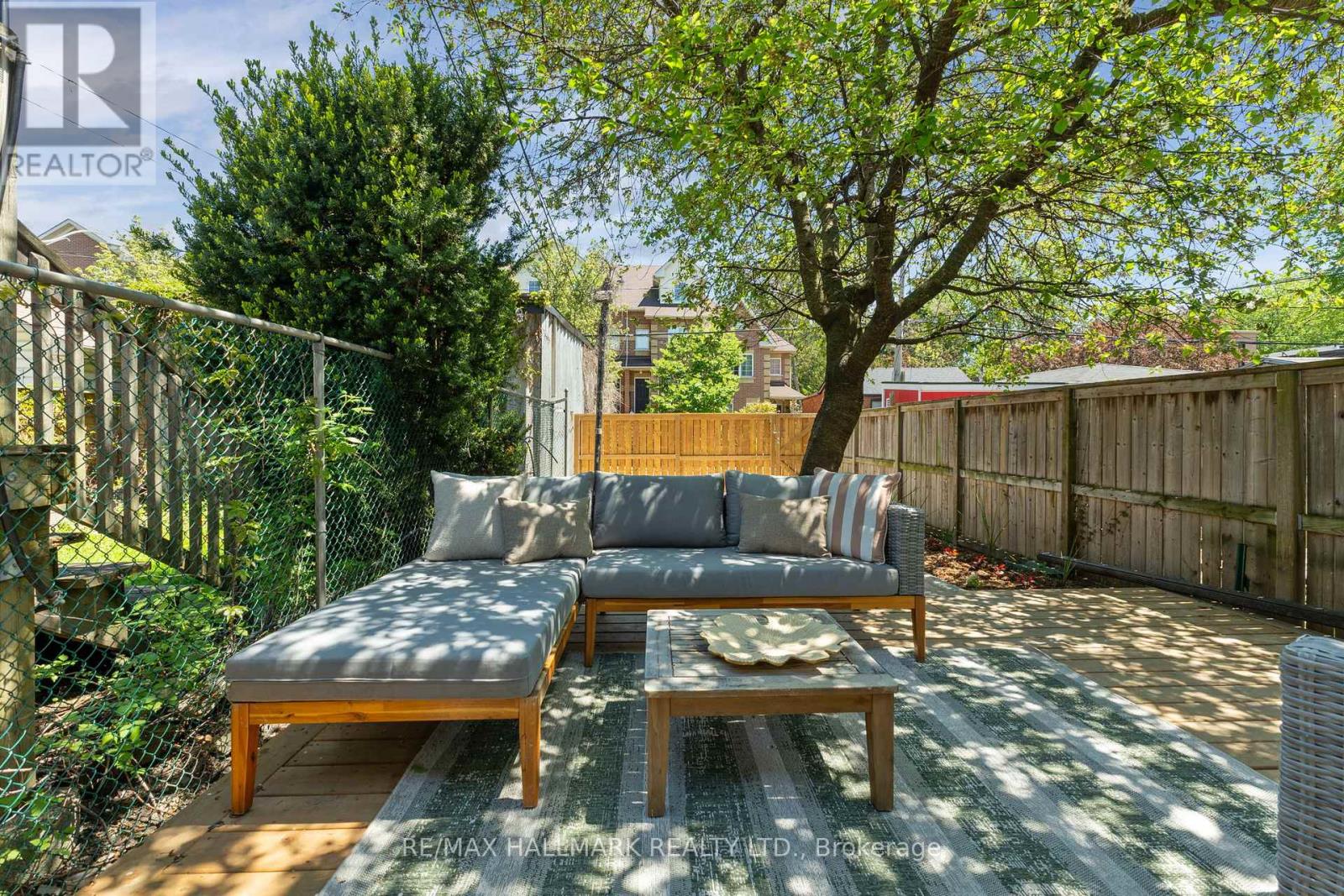 203 PARKMOUNT ROAD