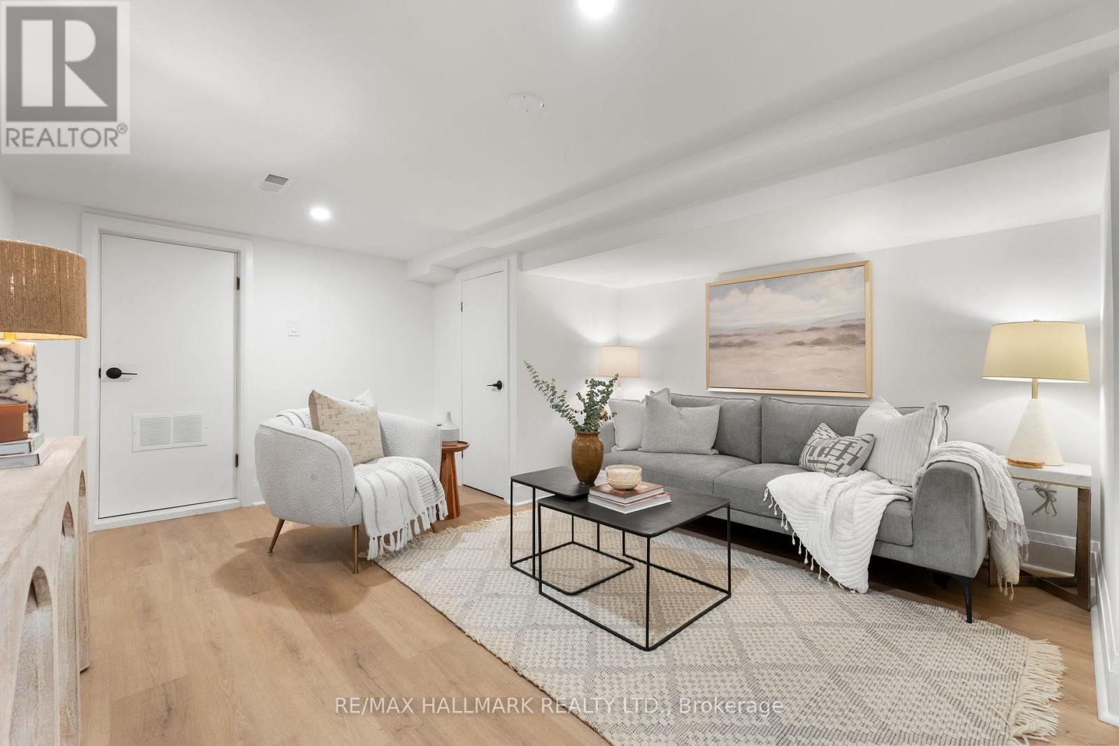 203 PARKMOUNT ROAD