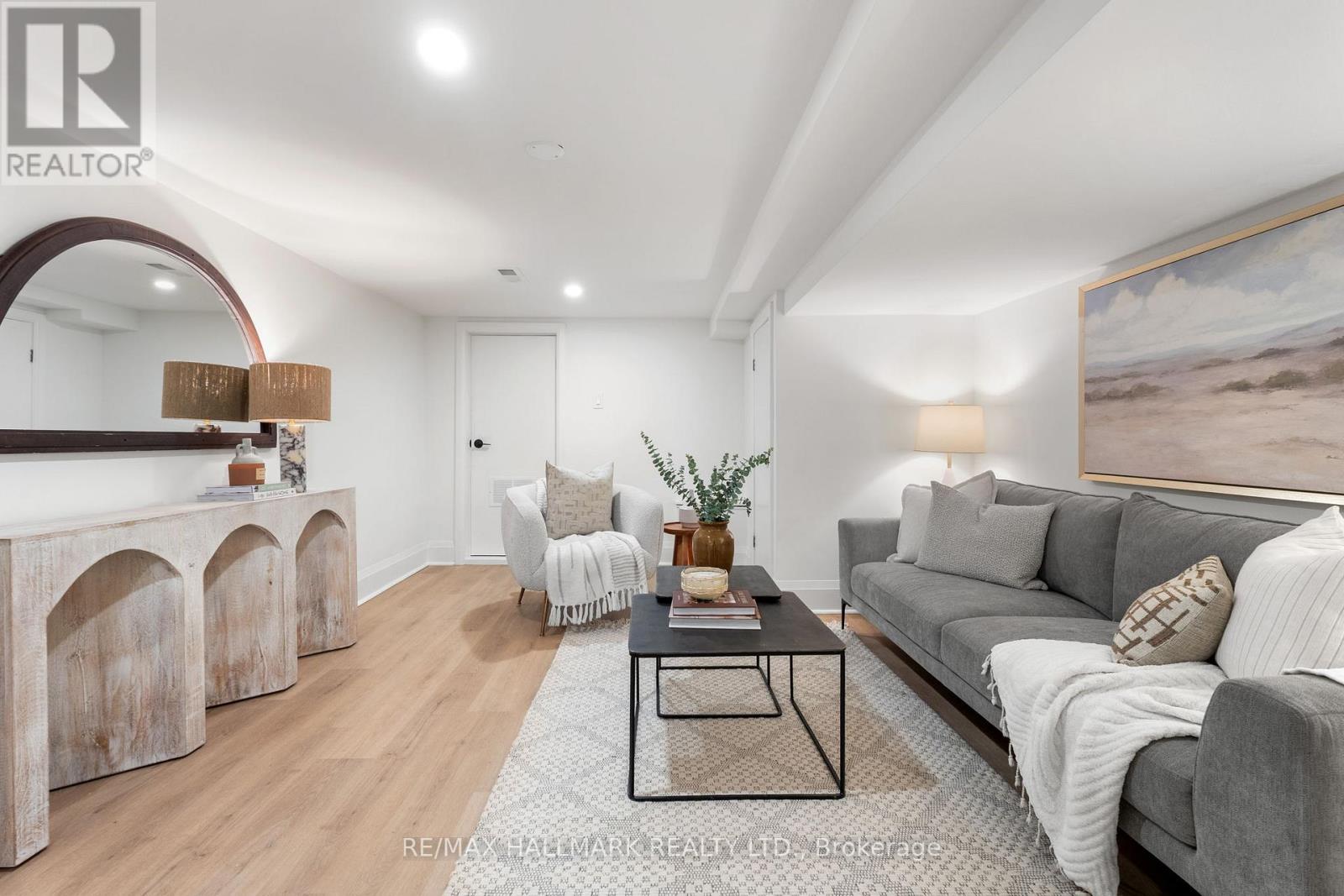 203 PARKMOUNT ROAD