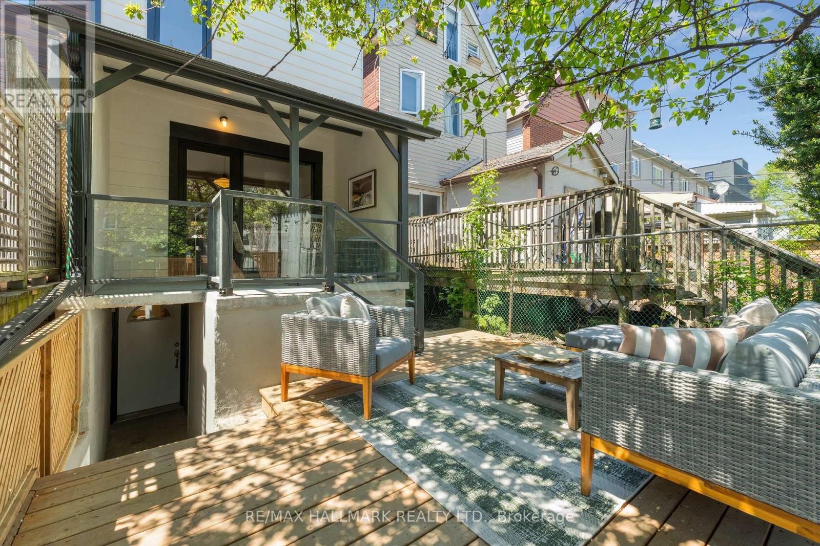 203 PARKMOUNT ROAD