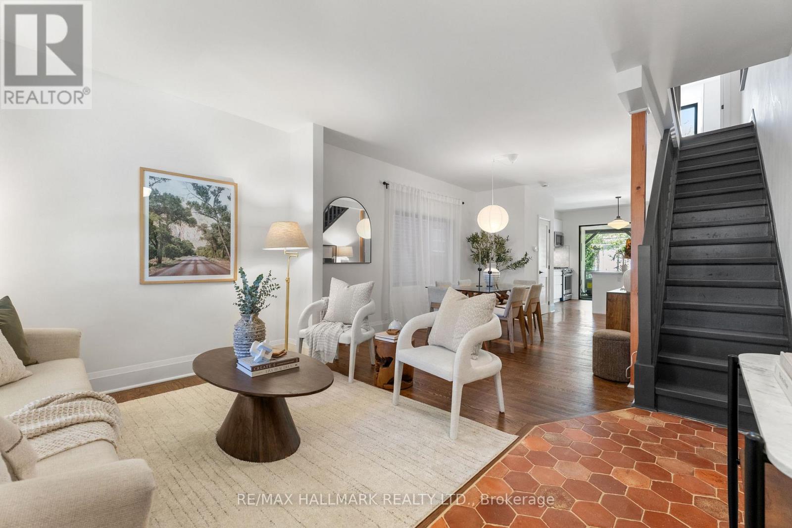 203 PARKMOUNT ROAD