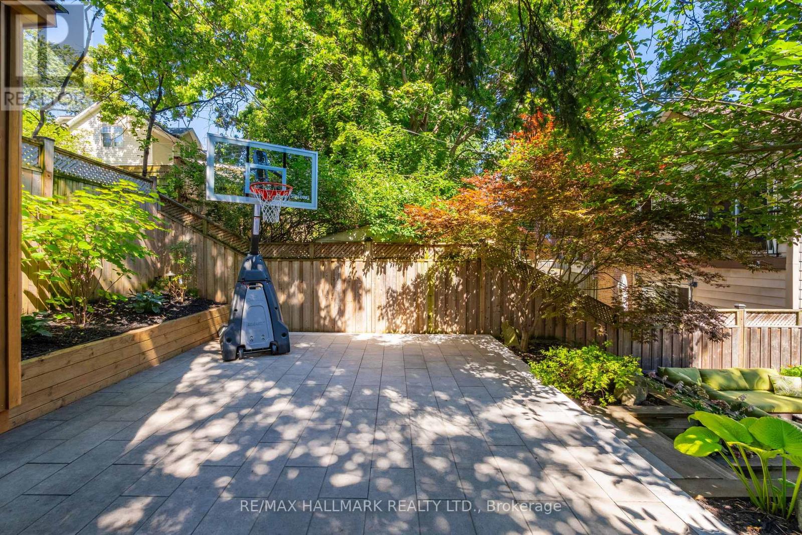 186 KENILWORTH AVENUE