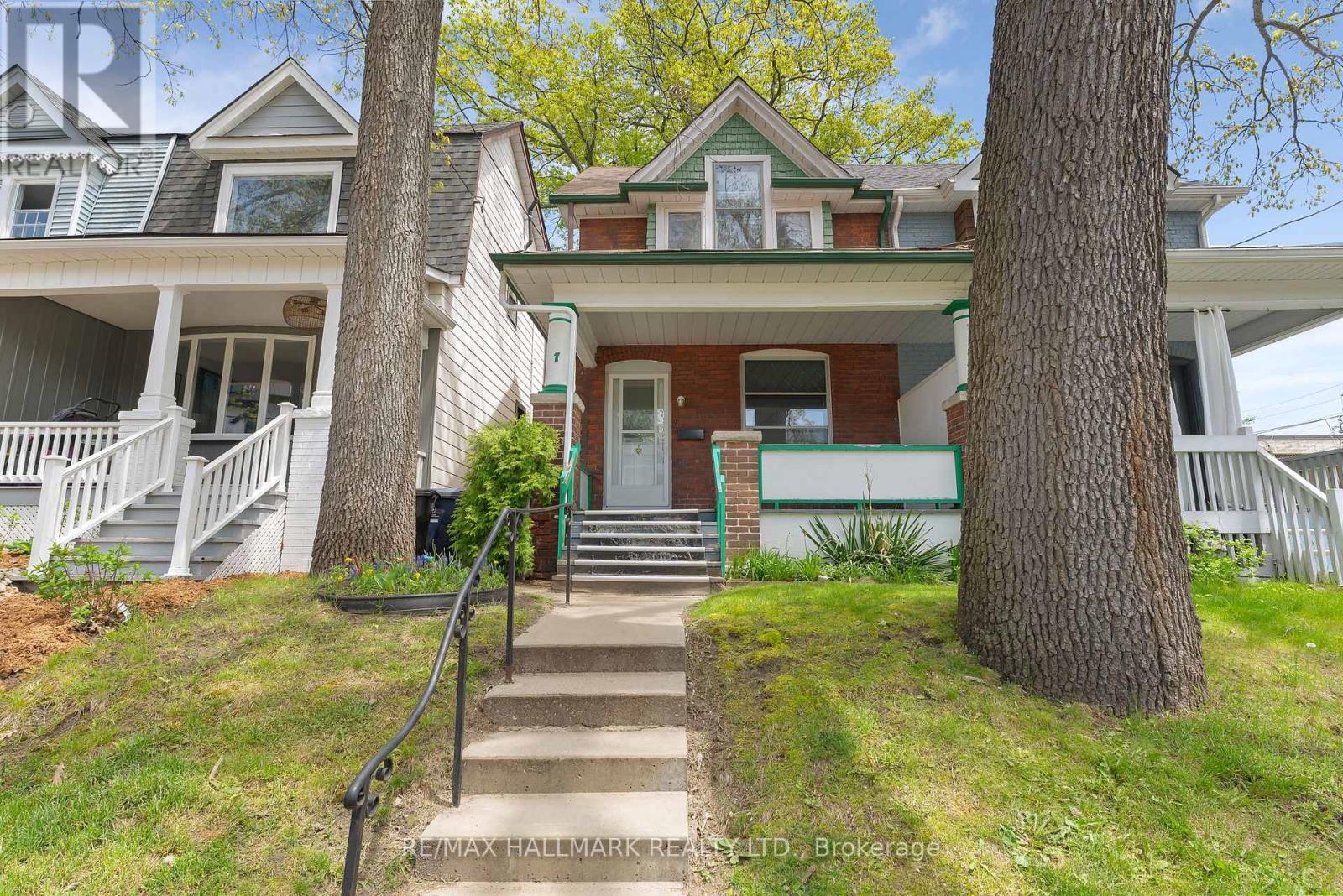 7 WHEELER AVENUE