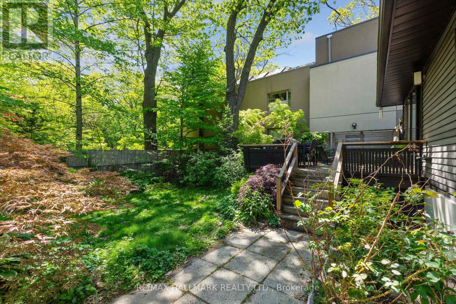 35 BENLAMOND AVENUE