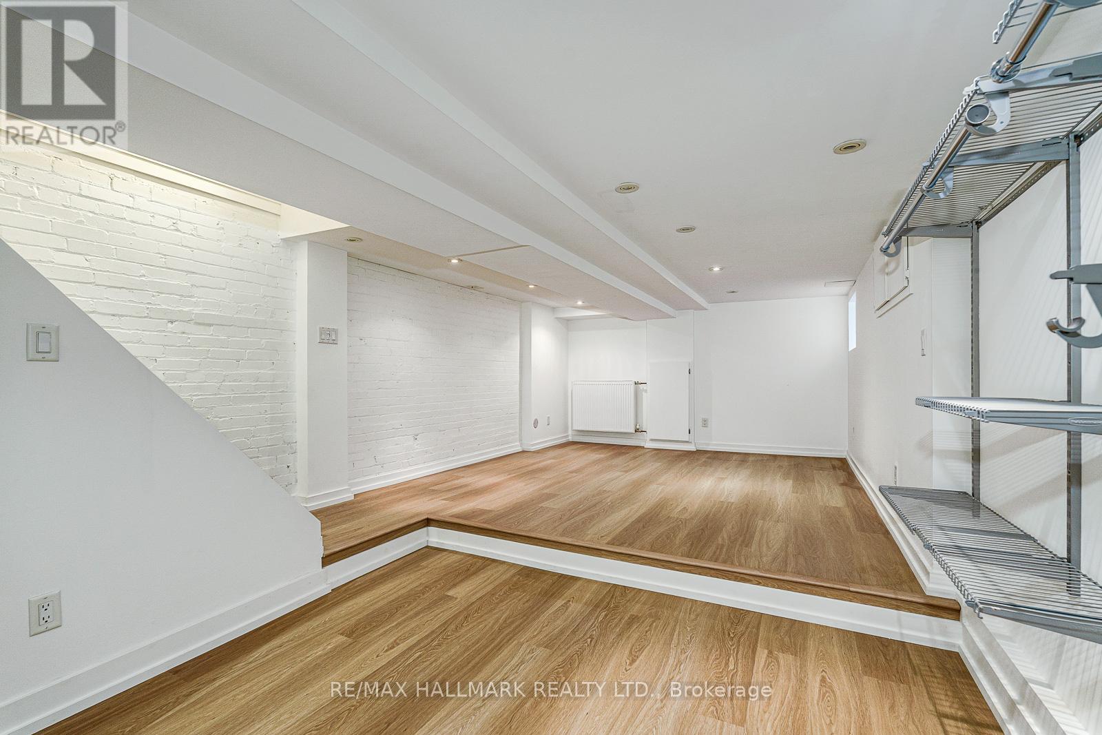 MAIN & LOWER - 229 KINGSTON ROAD