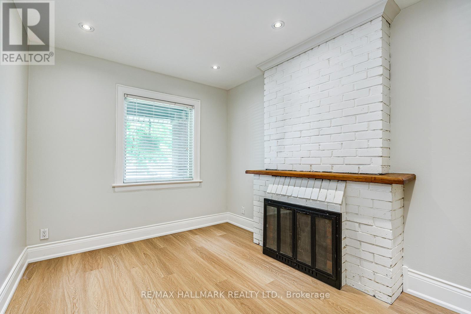 MAIN & LOWER - 229 KINGSTON ROAD