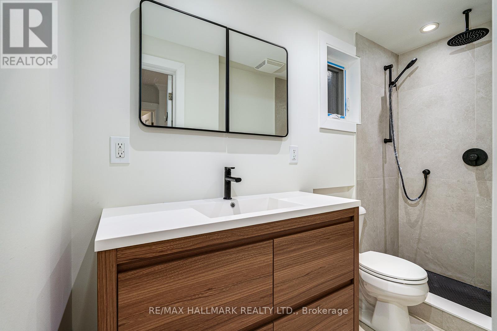 MAIN & LOWER - 229 KINGSTON ROAD