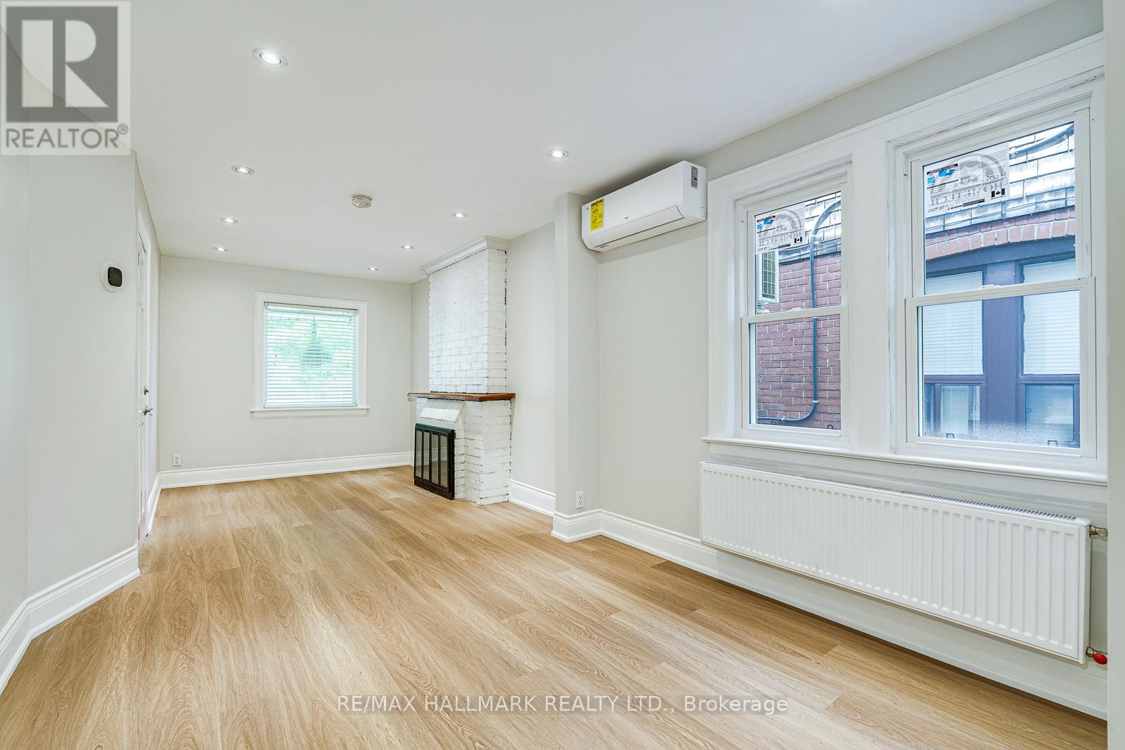 MAIN & LOWER - 229 KINGSTON ROAD