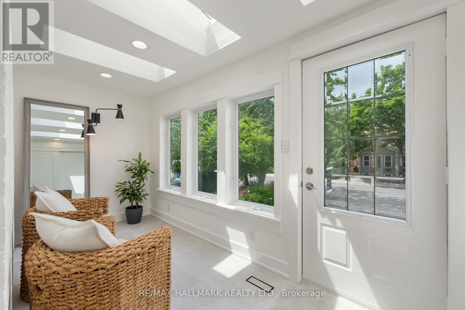 37 WINSTON AVENUE
