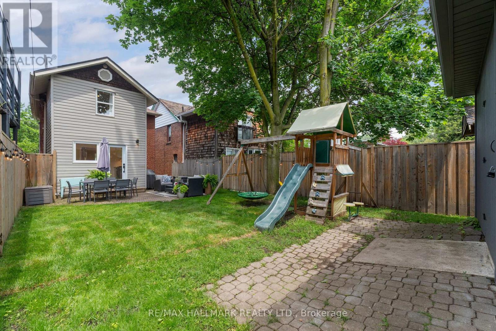 37 WINSTON AVENUE