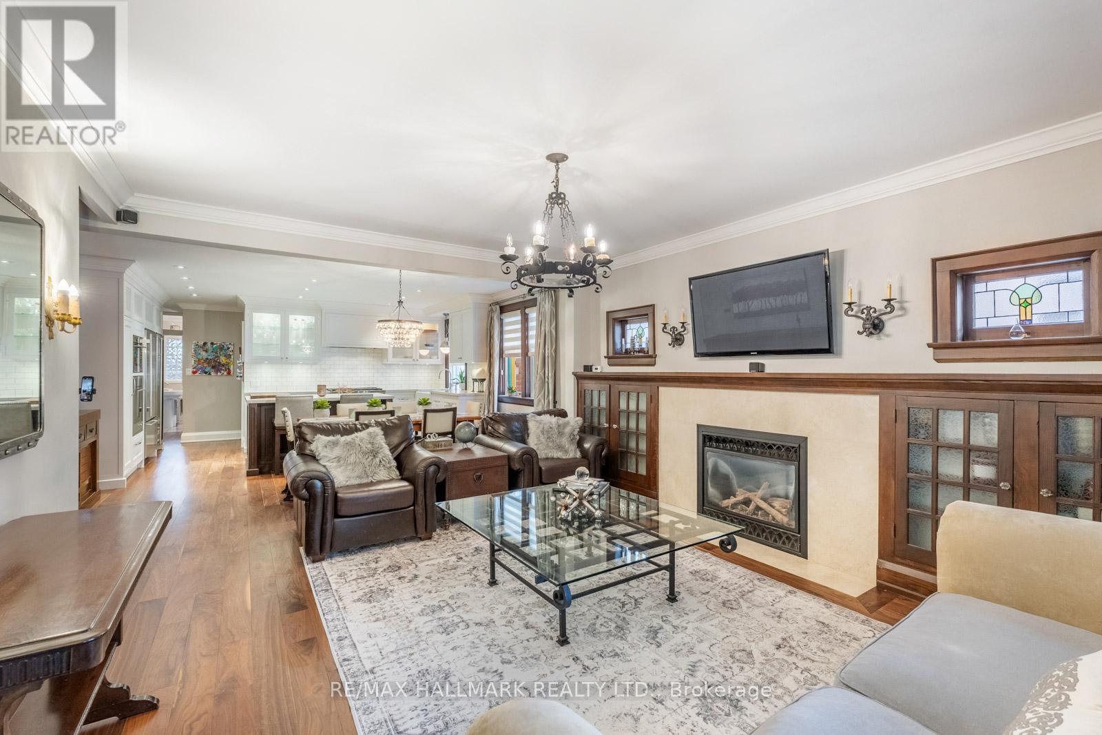 MAIN - 24 HAMMERSMITH AVENUE