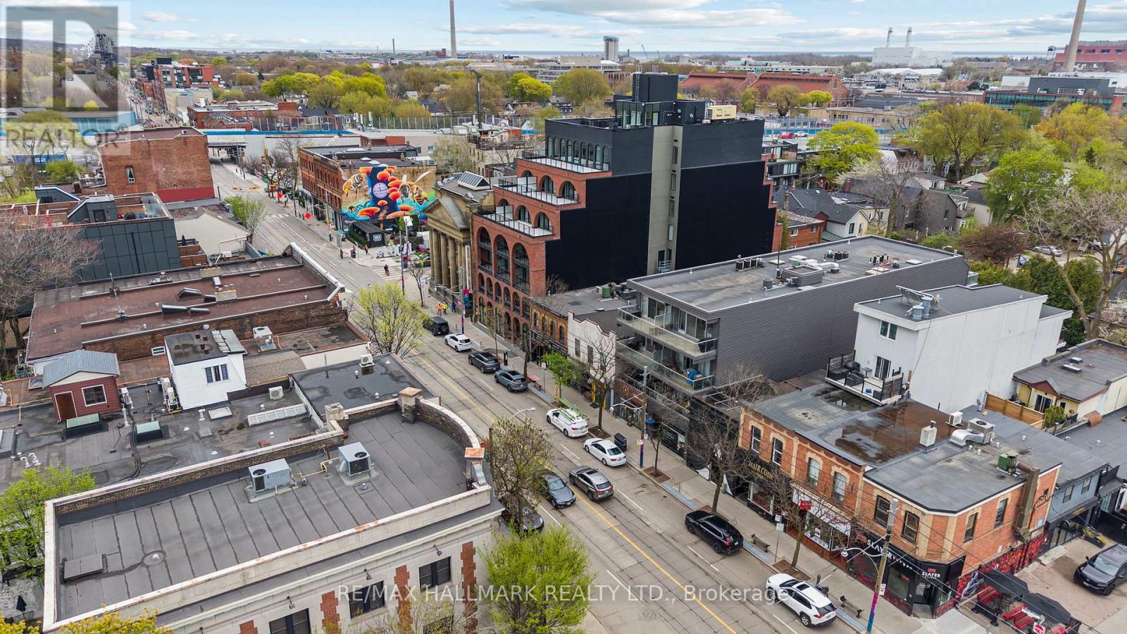202 - 747 QUEEN STREET E