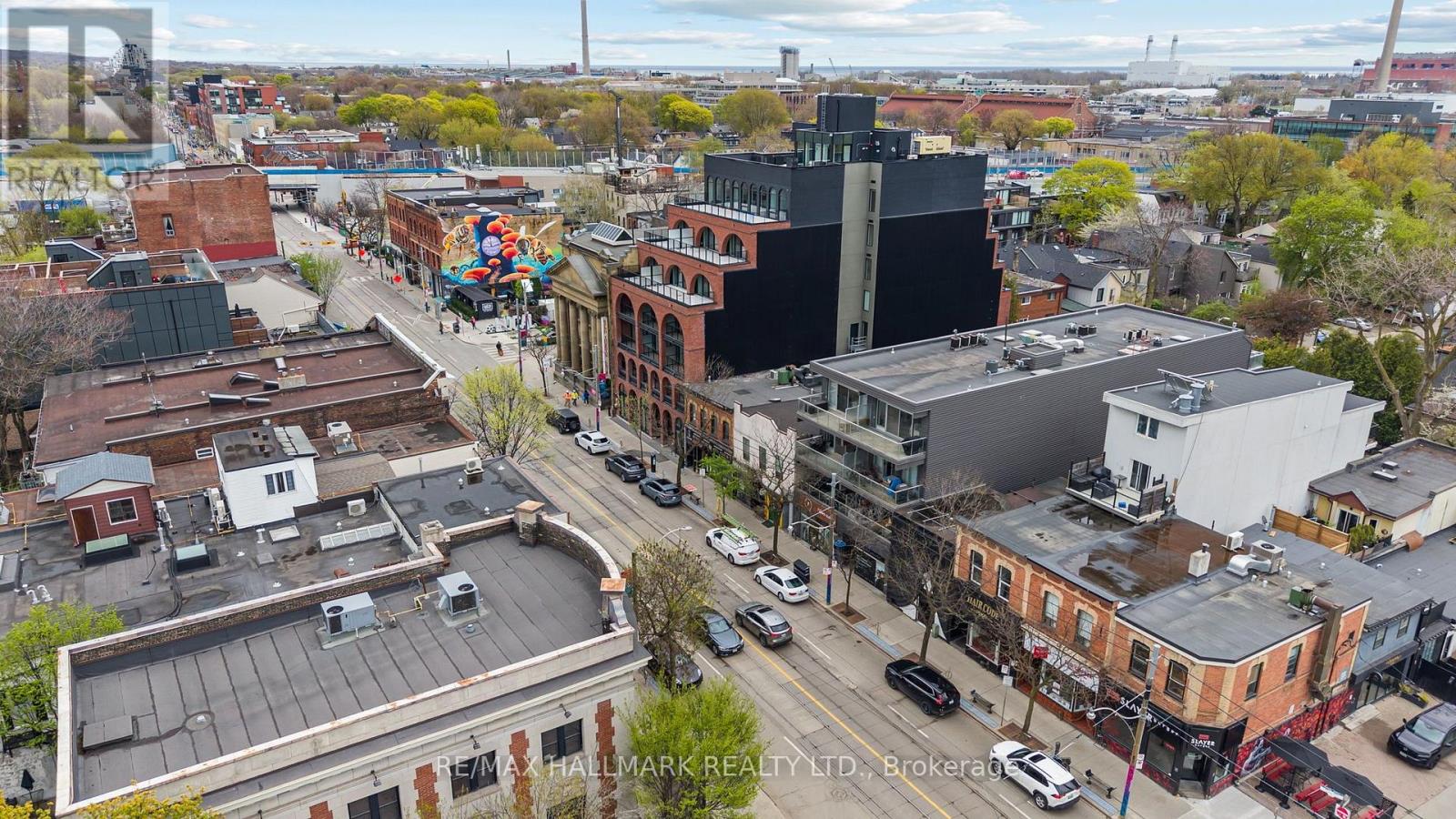 202 - 747 QUEEN STREET E